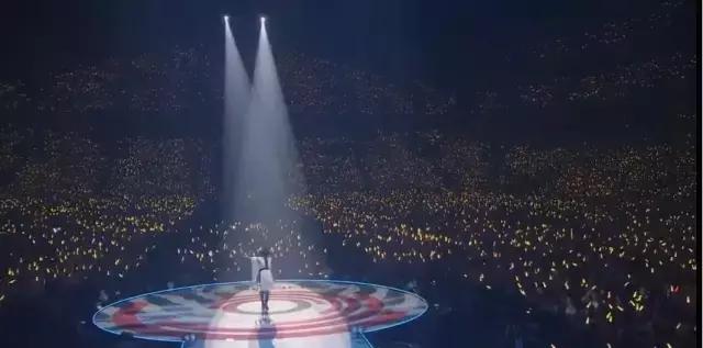 宅男的世界你不懂：一款“军宅专属”游戏如何救了日本街机业？