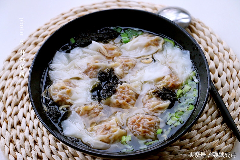 怎样包馄饨又香又好吃,馄饨这样包好吃到停不下来