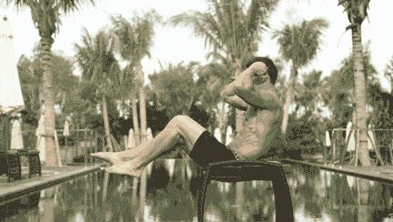 漂亮的马甲线和汗水是分不开的,最完美的人鱼马甲线