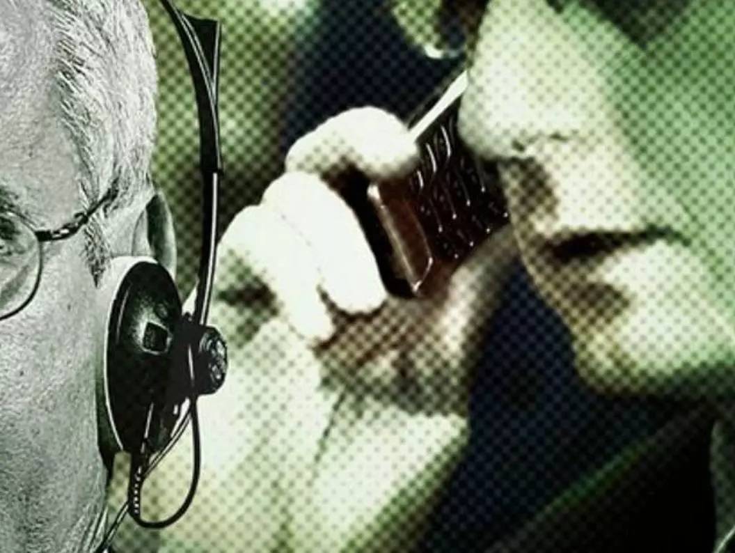 痛斥乔布斯,炮轰盖茨,自由软件之父最爱用中国上网本