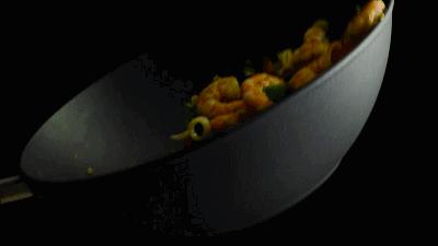 用煎蛋锅煎蛋真是仪式感满满,怎样用煎蛋锅煎蛋不糊又熟透