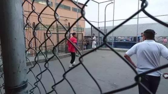 世界杯足球先生倒挂金钩里瓦尔多,想不到你是这样的人原版