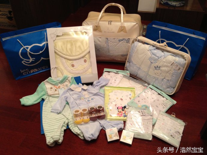 出生的孩子需要吃什么营养品,出生的婴儿都补充什么