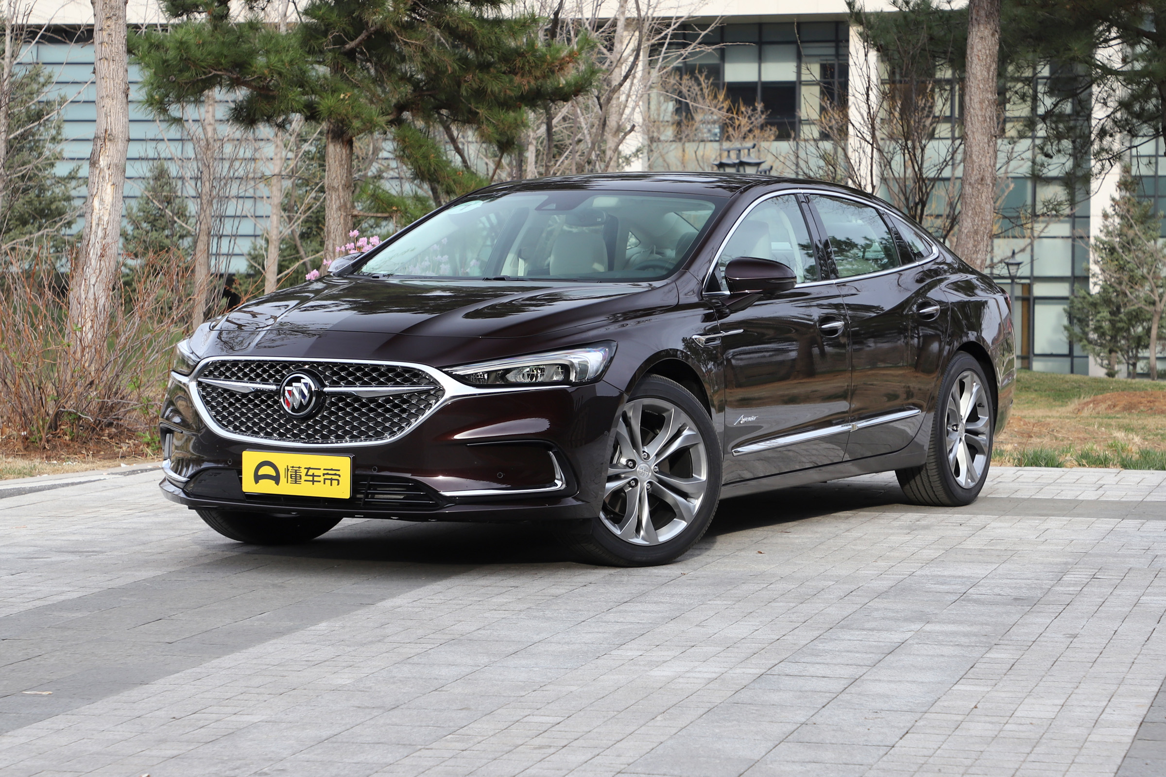 别克君越新款官方指导价优惠多少,2021别克君越旗舰版价格