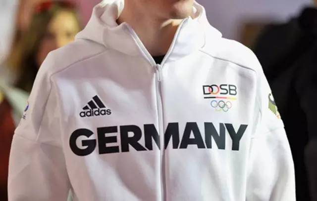 曾经美爆的社会主义复古风哪去了？为什么叕玩起了番茄炒蛋的老梗