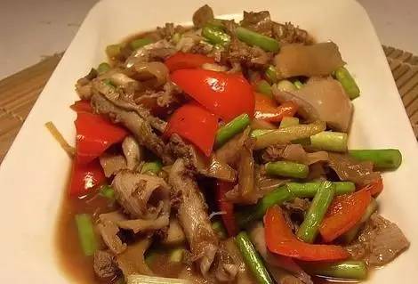 吓哭外国人的美食博主,盘点十种能吓哭小孩的美食