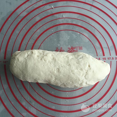 鲜汁四溢的小笼汤包——附详细包子手法图