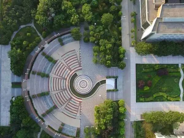 100米城建,100米上帝视角