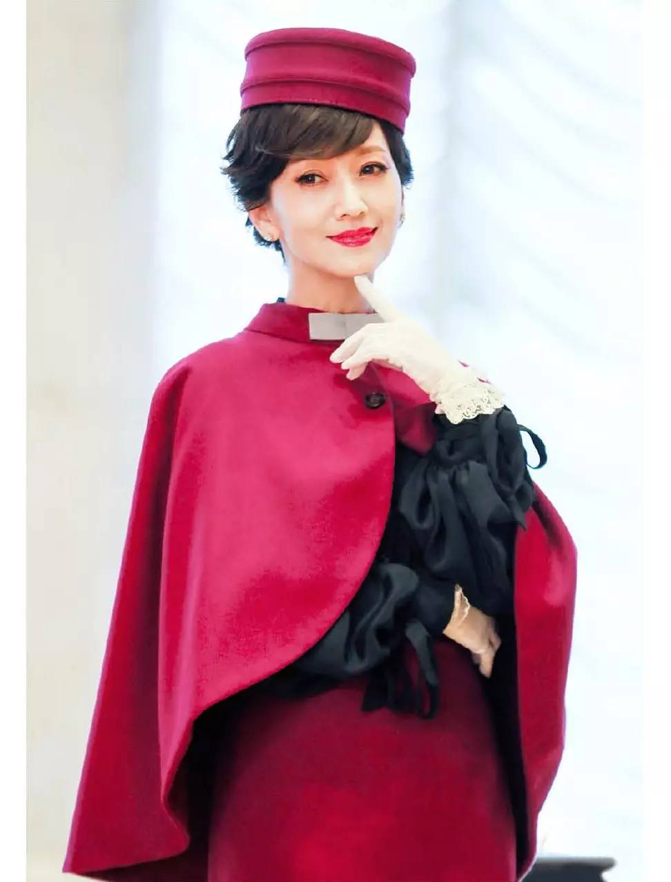 不老女神赵雅芝登台,不老女神赵雅芝访谈