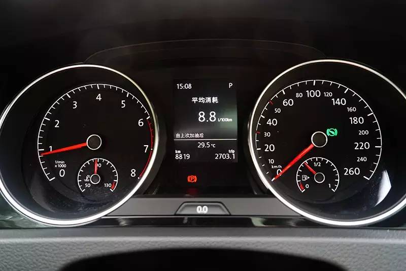 高尔夫7r-line值不值买,高尔夫7rline评测