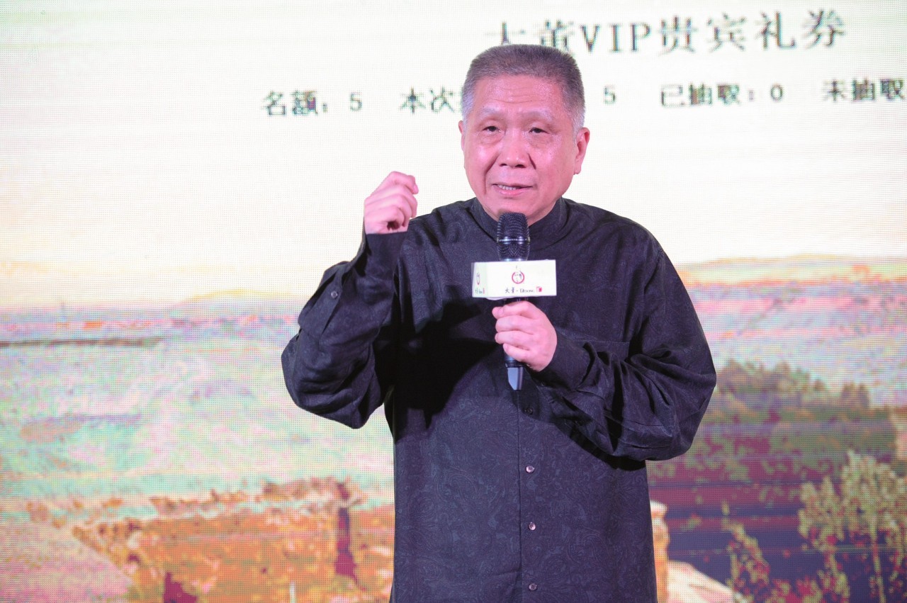 视频从“酥不腻”到“吃不腻”，谁和大董有一腿