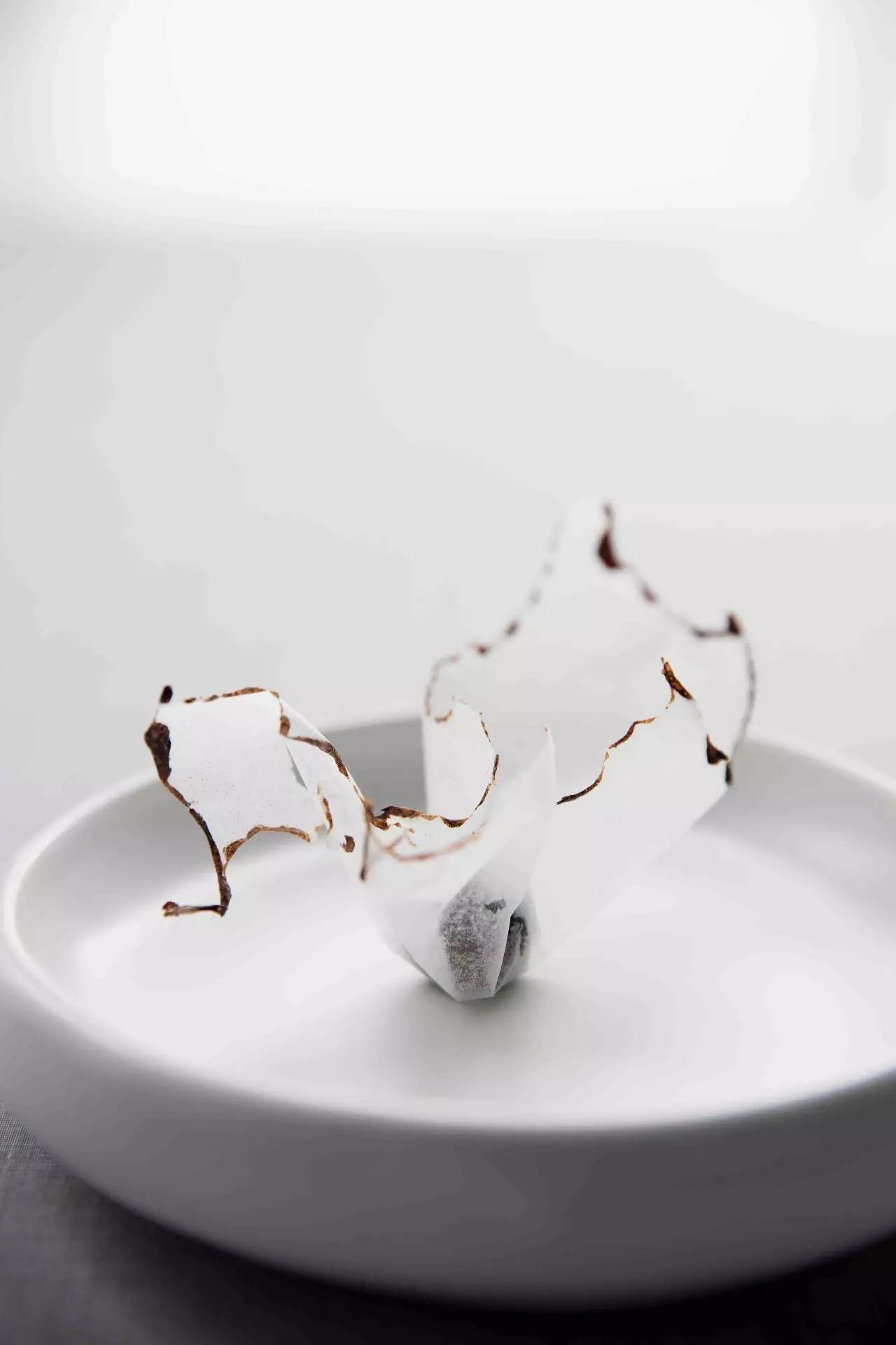 视频从“酥不腻”到“吃不腻”，谁和大董有一腿