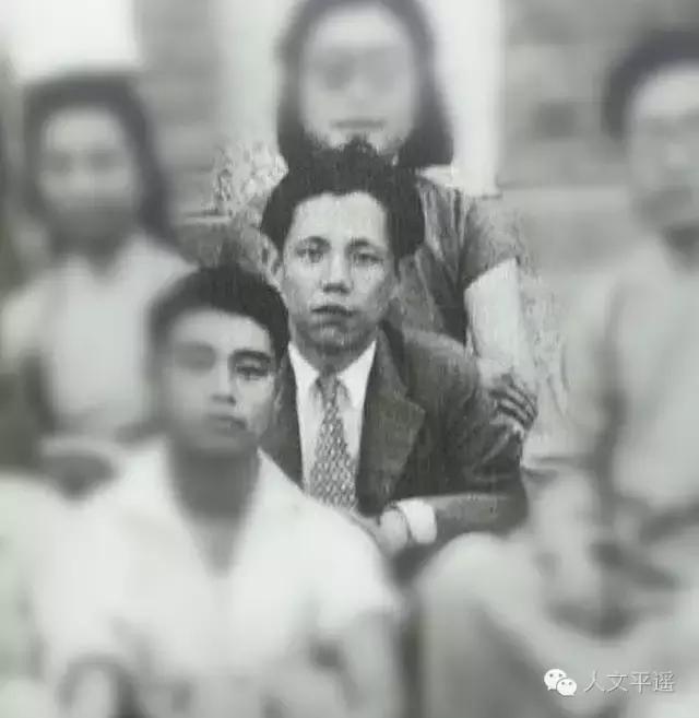 行走在乡野的路上,行走在山野乡间