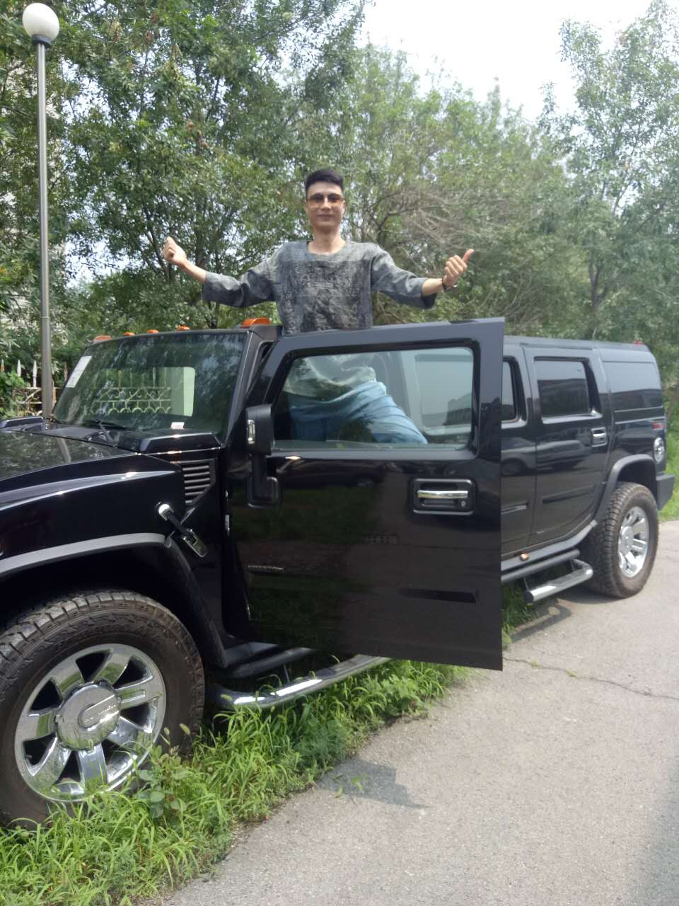 2020全新雷克萨斯lx570巅峰限量版,雷克萨斯lx570比陆巡好在哪里