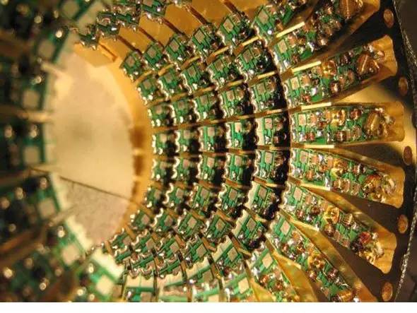 超光速在宇宙中景象,超光速的几种可能性