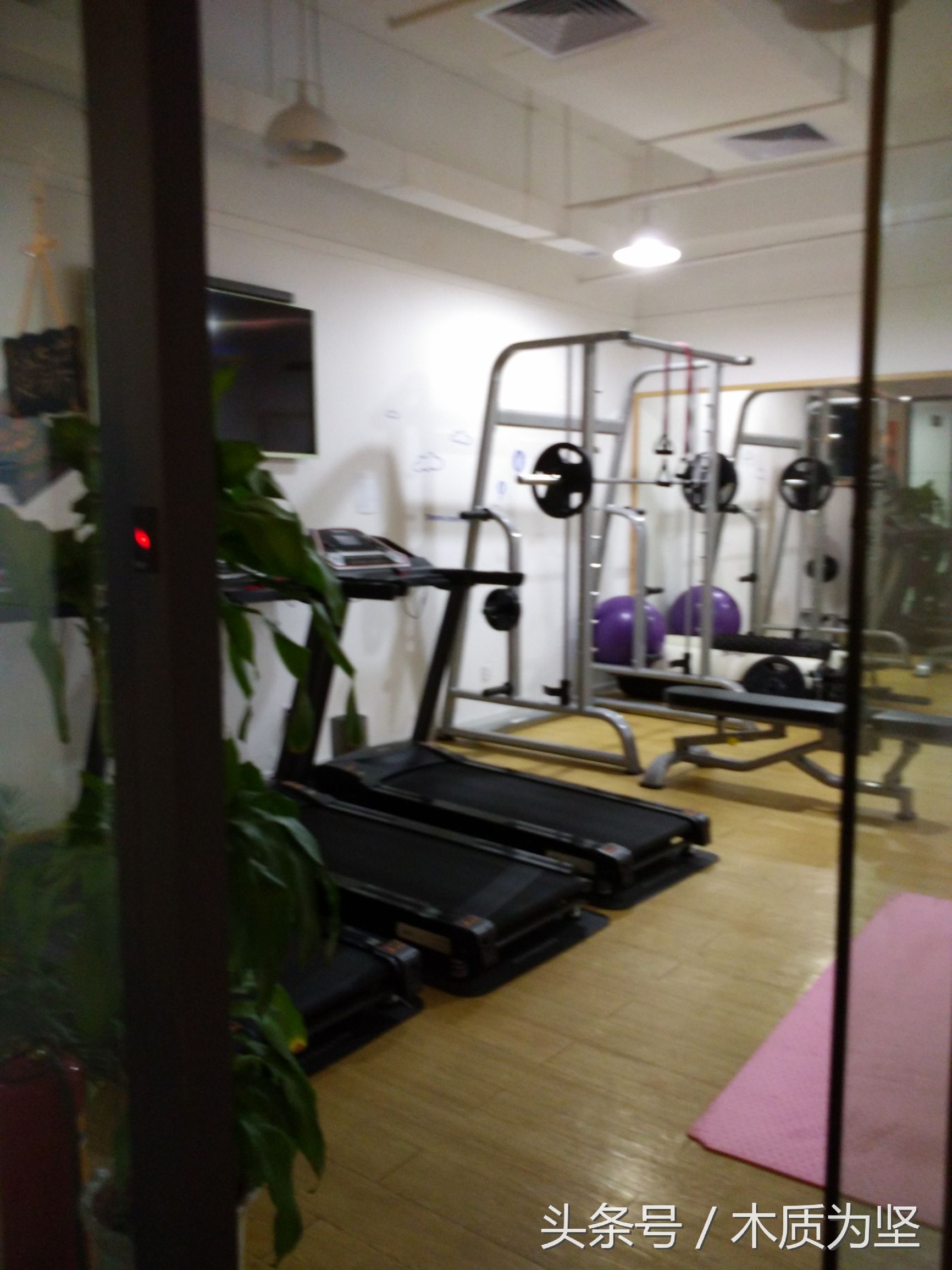 拜访深圳创客空间,看到了凤凰卫视曾做专访的角落(2)。。。