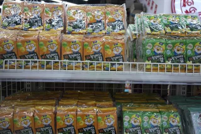 韩国进口乐天扁桃仁夹心巧克力,韩国进口乐天巧克力打糕派