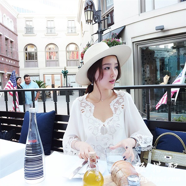 优雅气质的女蕾丝,优雅的蕾丝女人