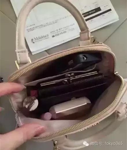 日本杂志赠品,日本杂志每本都有赠品