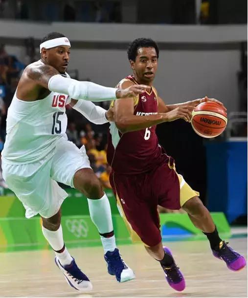 卡梅隆安东尼梦之队超燃混剪,卡梅隆安东尼单挑梦之队