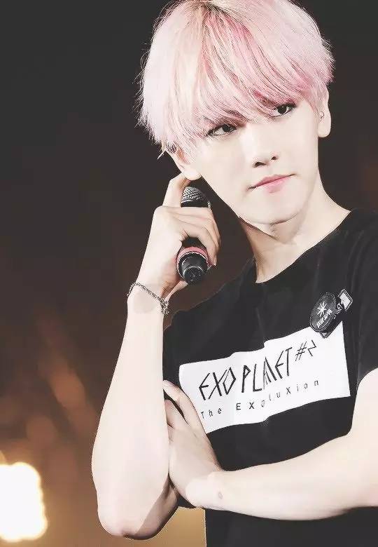 颜控|真心美美哒看欧巴们穿樱花粉