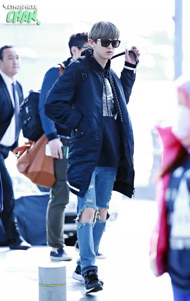 搭配|论破洞牛仔裤正确的打开方式