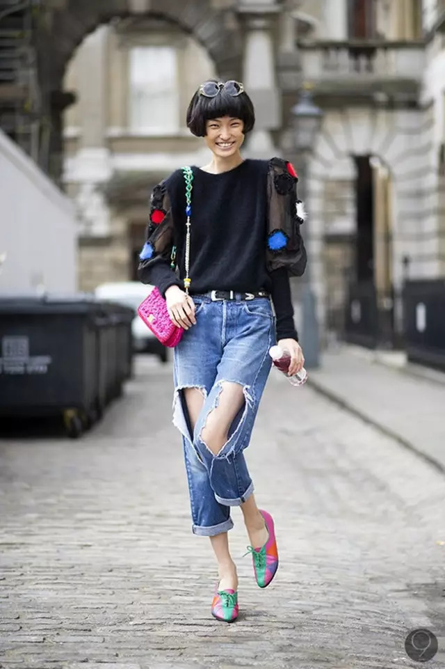 搭配|论破洞牛仔裤正确的打开方式