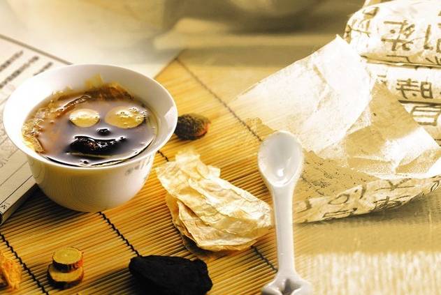 黑眼圈护肤的正确方法,黑眼圈和斑用什么护肤