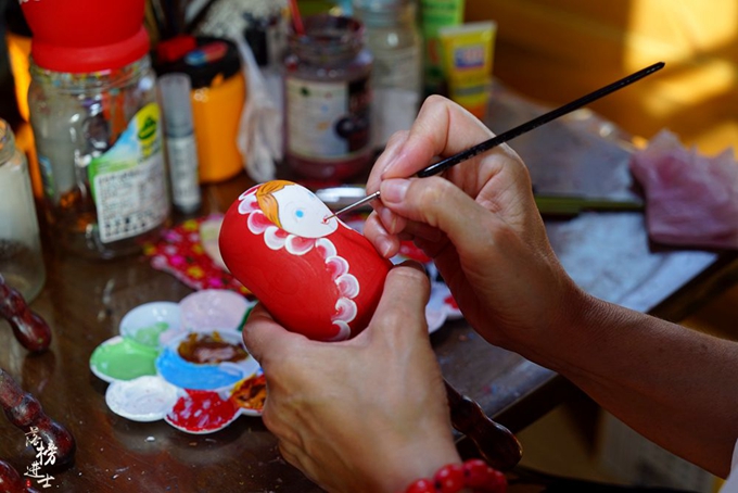 套娃成为俄罗斯传统工艺的原因,套娃为什么是俄罗斯的传统标志