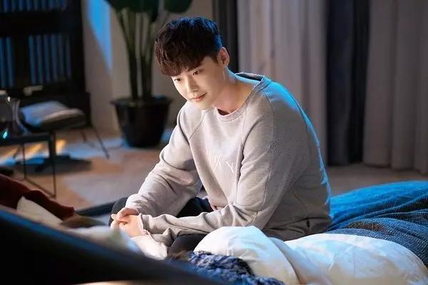 李钟硕公开表白,李钟硕求婚