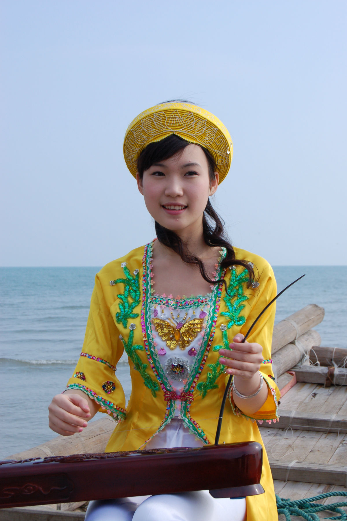 中国少数民族服饰介绍书籍,中国少数民族服饰纪录片