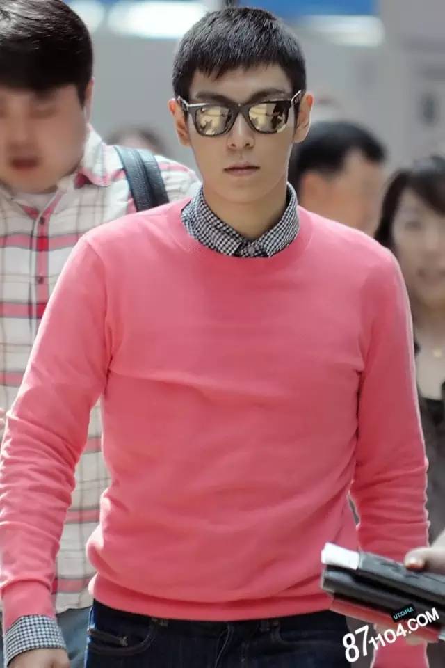 颜控|真心美美哒看欧巴们穿樱花粉