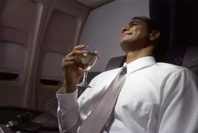 卖酒工作需要做些什么呢,卖酒的叫什么职业