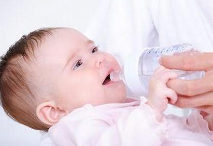 宝宝秋天过敏的原因是什么,秋天脸过敏发痒发红怎么治