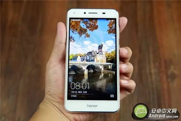 荣耀5.8英寸全面屏手机推荐,荣耀畅玩206.5英寸大屏