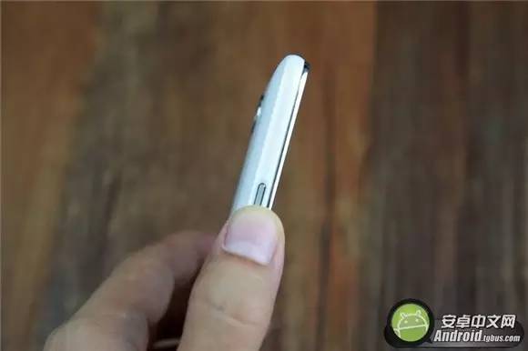 荣耀5.8英寸全面屏手机推荐,荣耀畅玩206.5英寸大屏