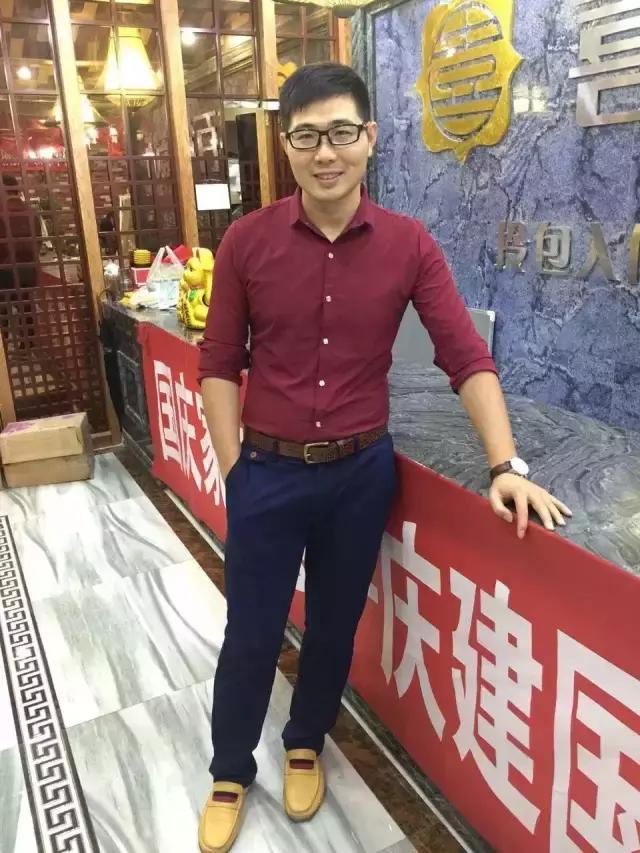 贵州喜百年装饰黄小飞,喜百年法人代表黄小飞