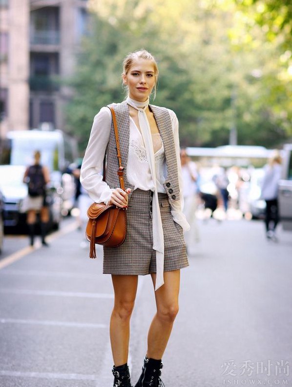 大丝巾丝巾扣的系法大全,三角丝巾的系法图解视频