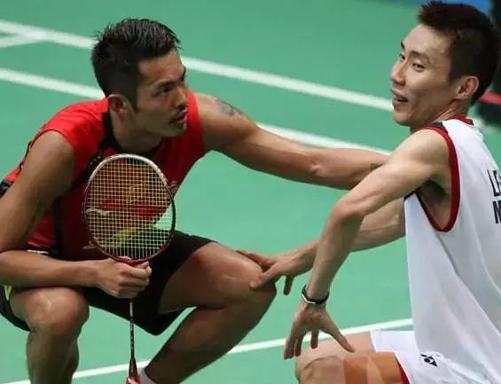 林丹两球惜败李宗伟，无缘金牌，坚持到现在实属不易！