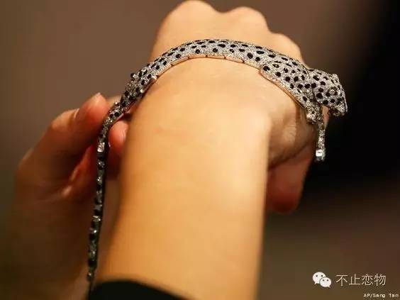 温莎公爵倾城之恋,温莎公爵珠宝图片