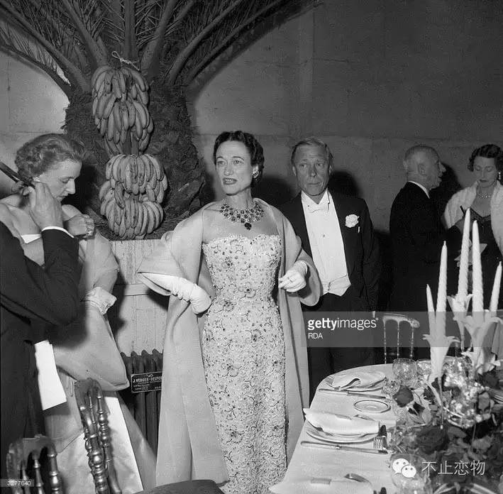 温莎公爵倾城之恋,温莎公爵珠宝图片