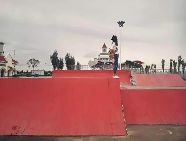 虽然我们很搓，但我们依然热爱装逼