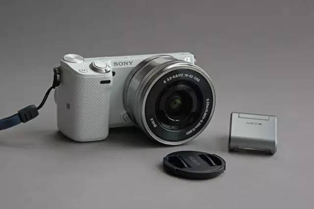 新手入门性价比高的微单相机推荐,3000元到4000元全画幅微单推荐