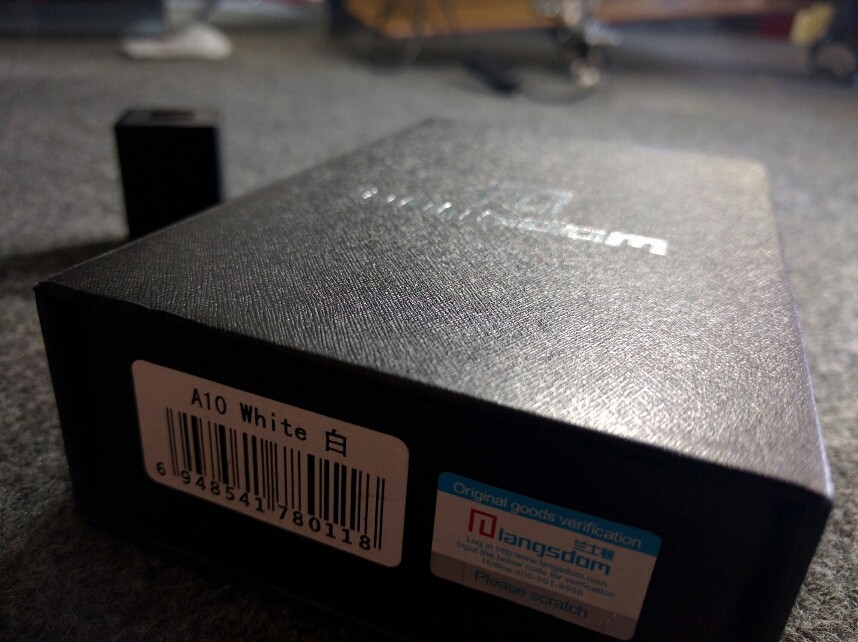 兰士顿4核有线耳机测评,兰士顿耳机和爱国者耳机对比