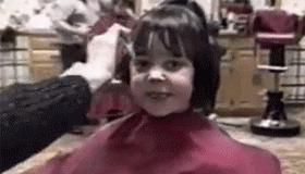 刘海剪坏了怎么扎好看,刘海剪坏了怎么办学生