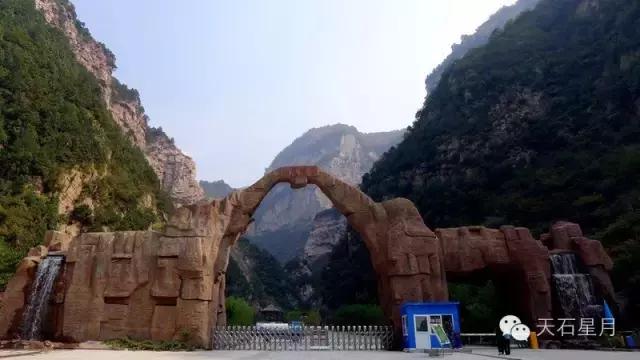 灵石红崖沟图片,灵石后悔沟景区