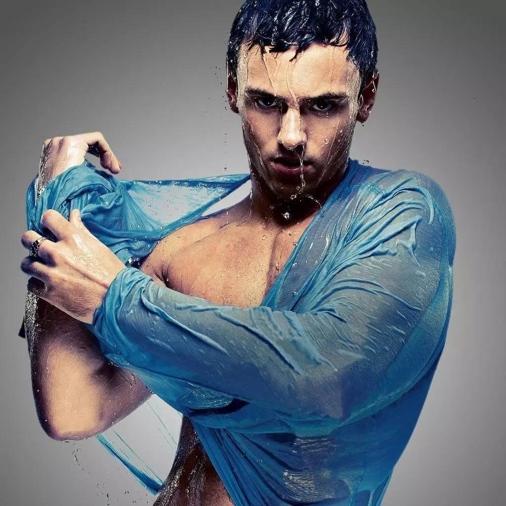 新老公推荐：泳坛最值得看的肉体