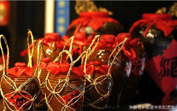 葡萄酒是红色吗,女儿红酒和红葡萄酒