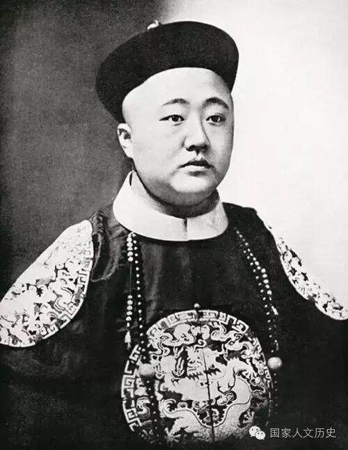 史上最牛代购：贝勒爷为买*器武**装备跑遍全球，军舰各国来一艘