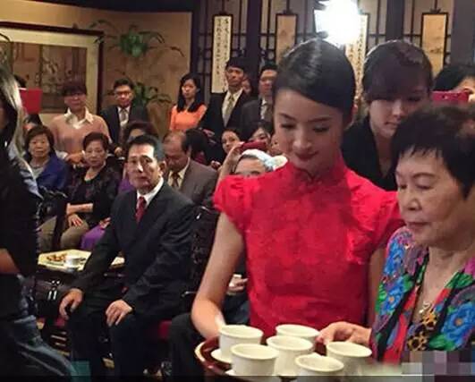 看林心如刘诗诗Angelababy传统婚礼服，谁是最美新娘？